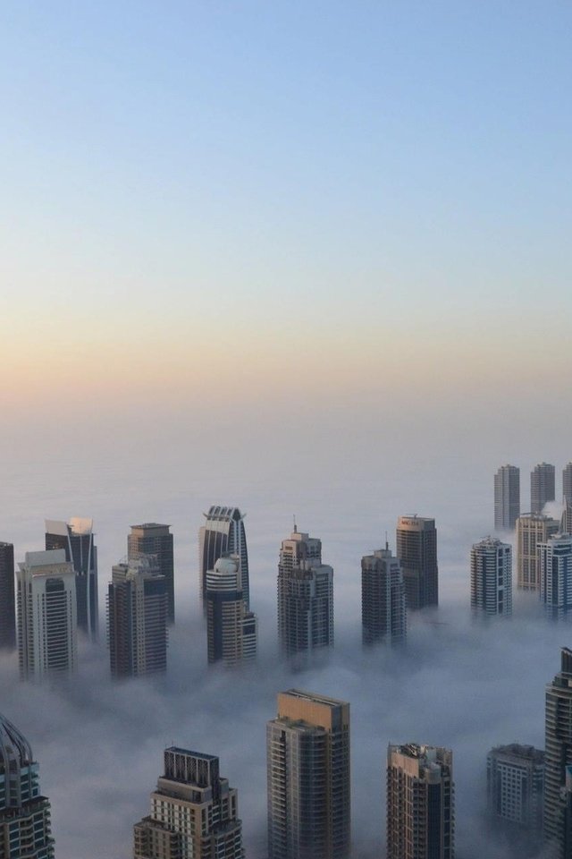 Обои утро, туман, высота, небоскребы, прохлада, дубаи, morning, fog, height, skyscrapers, cool, dubai разрешение 1920x1200 Загрузить