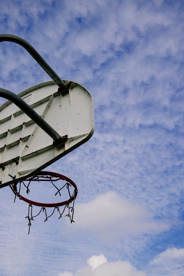 Обои небо, кольцо, спорт, щит, баскетбол, the sky, ring, sport, shield, basketball разрешение 1920x1200 Загрузить