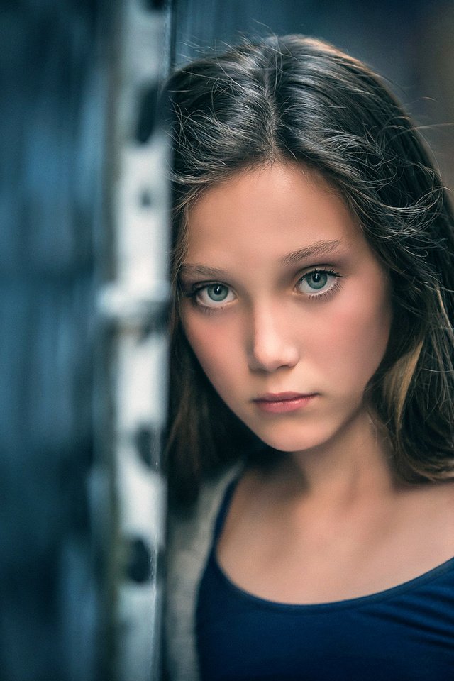 Обои портрет, взгляд, девочка, urban beauty, portrait, look, girl разрешение 2000x1335 Загрузить