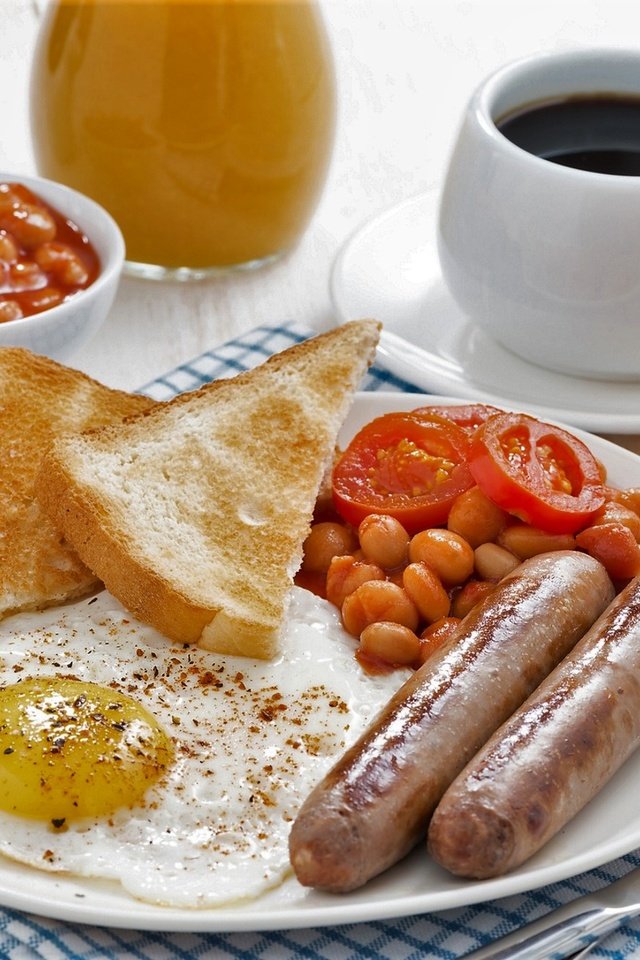 Обои кофе, завтрак, яйцо, сок, сосиски, яичница, тосты, фасоль, coffee, breakfast, egg, juice, sausage, scrambled eggs, toast, beans разрешение 1920x1281 Загрузить