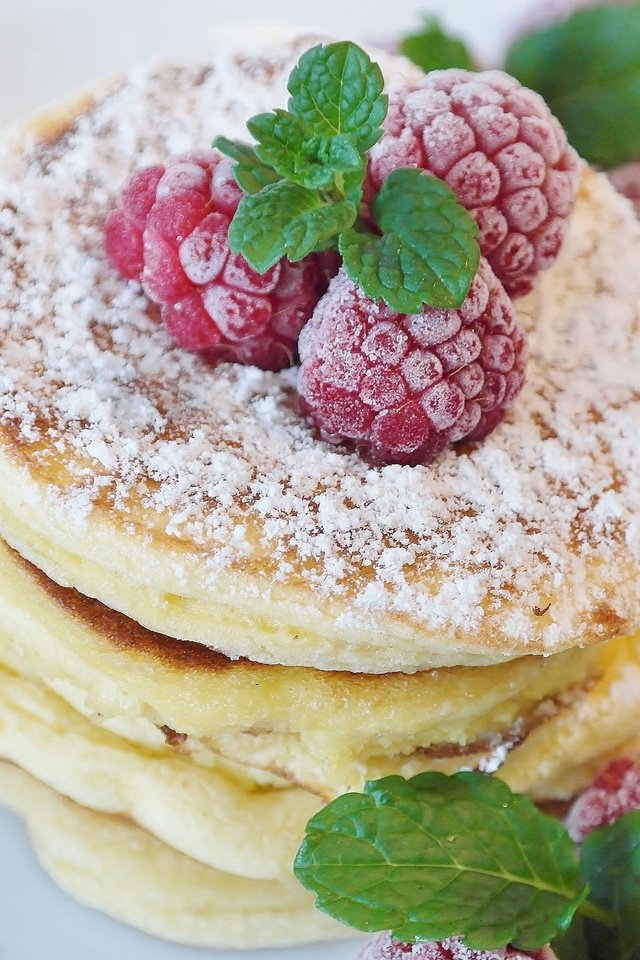 Обои мята, малина, ягоды, сахарная пудра, блины, оладьи, mint, raspberry, berries, powdered sugar, pancakes разрешение 4853x3071 Загрузить