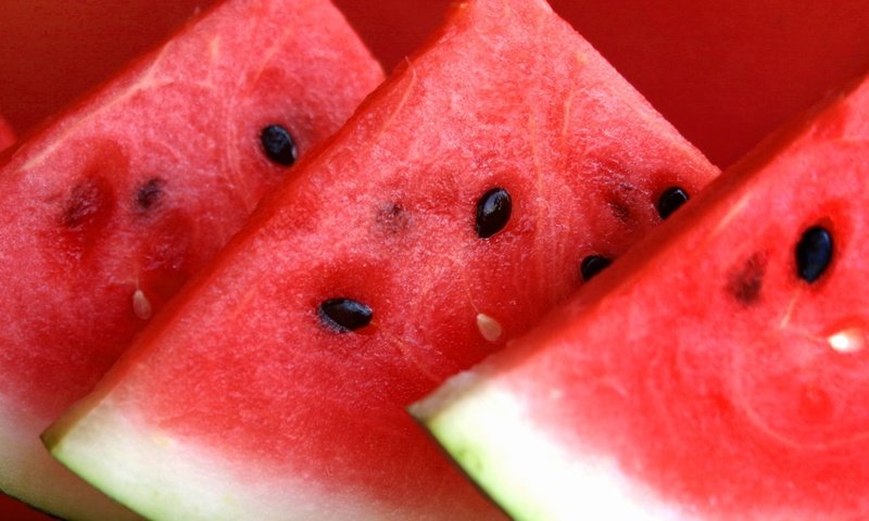 Обои арбуз, ломтики, вкусный, watermelon, slices, delicious разрешение 2000x1600 Загрузить