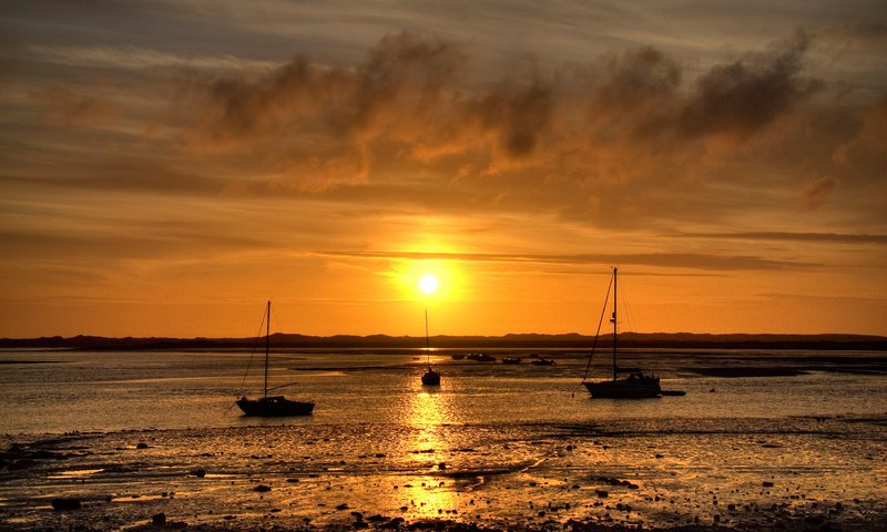 Обои небо, закат, море, яхта, шотландия, the sky, sunset, sea, yacht, scotland разрешение 3873x2410 Загрузить