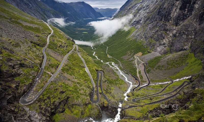 Обои дорога, река, горы, норвегия, горная дорога, серпантин, road, river, mountains, norway, mountain road, serpentine разрешение 1920x1200 Загрузить