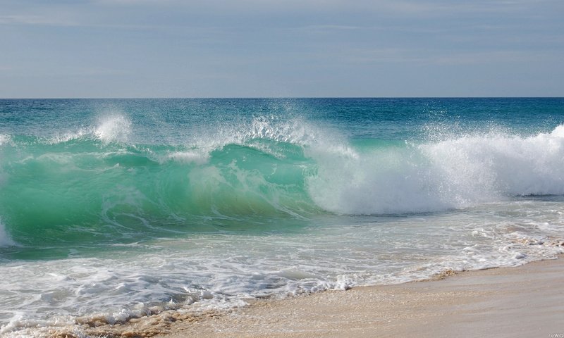 Обои небо, волны, море, пляж, горизонт, волна, the sky, wave, sea, beach, horizon разрешение 1920x1080 Загрузить