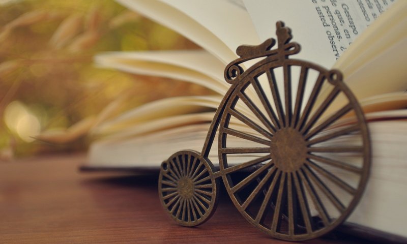 Обои фон, колесо, книга, велосипед, страницы, книжка, background, wheel, book, bike, page, owner разрешение 1920x1080 Загрузить