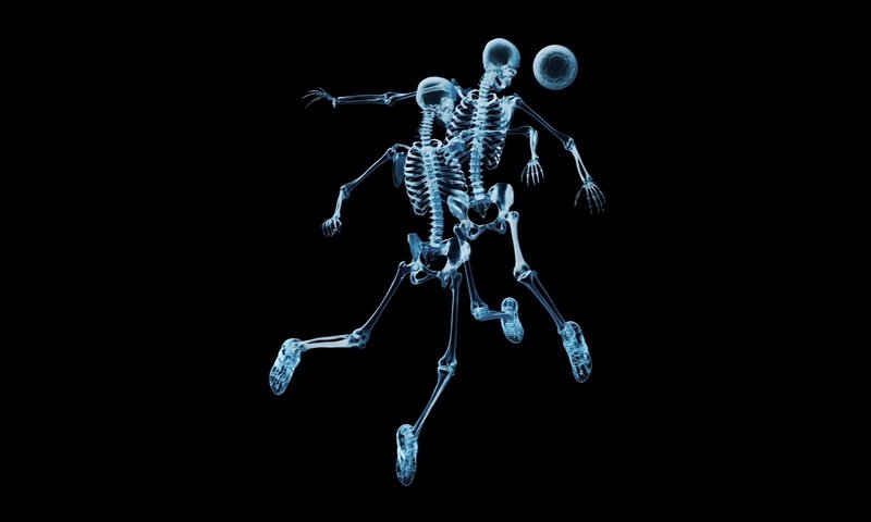 Обои футбол, скелеты, рентген, мяч, football, skeletons, x-ray, the ball разрешение 1920x1200 Загрузить