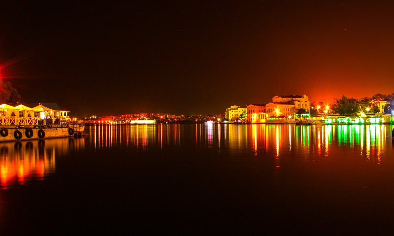 Обои свет, ночь, город, севастополь, light, night, the city, sevastopol разрешение 2560x1600 Загрузить