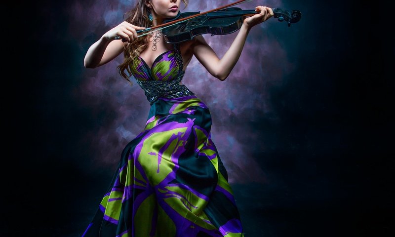 Обои девушка, скрипка, музыка, игра, the violinist, girl, violin, music, the game разрешение 2048x2047 Загрузить