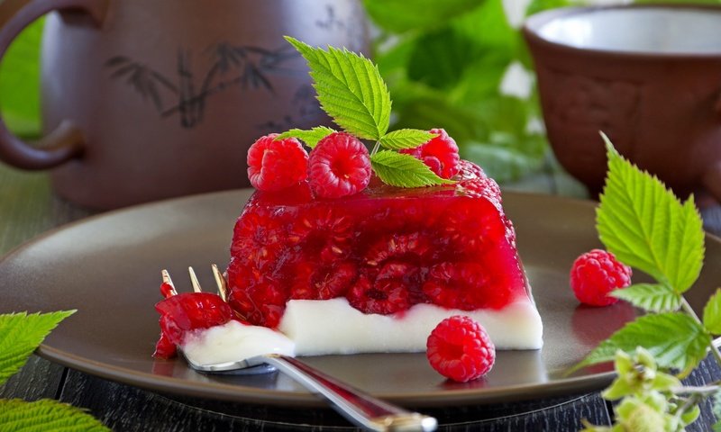 Обои листики, сладкое, десерт, малиновый, малина.вилка, leaves, sweet, dessert, raspberry, raspberry.plug разрешение 5184x3456 Загрузить