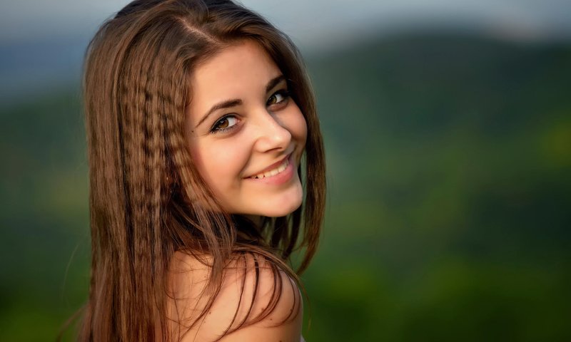 Обои девушка, улыбка, портрет, лицо, кареглазая, дана kareglazaya, girl, smile, portrait, face, brown-eyed, dana kareglazaya разрешение 2048x1365 Загрузить