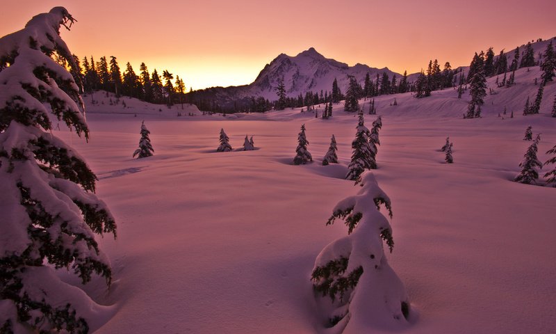 Обои вечер, горы, снег, природа, зима, the evening, mountains, snow, nature, winter разрешение 2560x1600 Загрузить