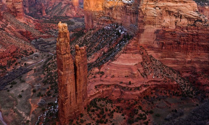 Обои природа, скала, каньон, сша, аризона, столб, каньон-де-шей, nature, rock, canyon, usa, az, post, canyon de shay разрешение 2048x1341 Загрузить