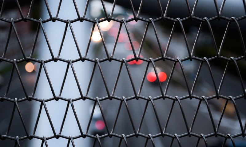 Обои макро, проволока, забор, сетка, macro, wire, the fence, mesh разрешение 3840x2560 Загрузить