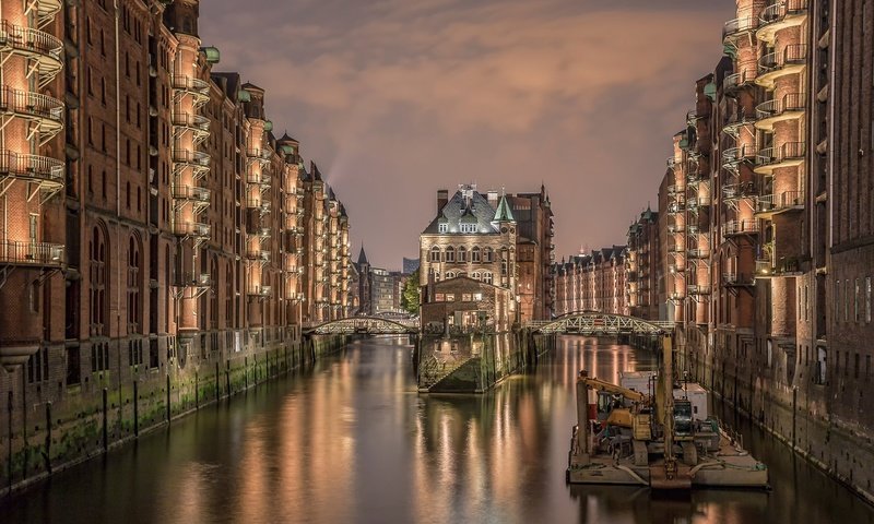 Обои ночь, река, дом, германия, гамбург, night, river, house, germany, hamburg разрешение 2048x1366 Загрузить