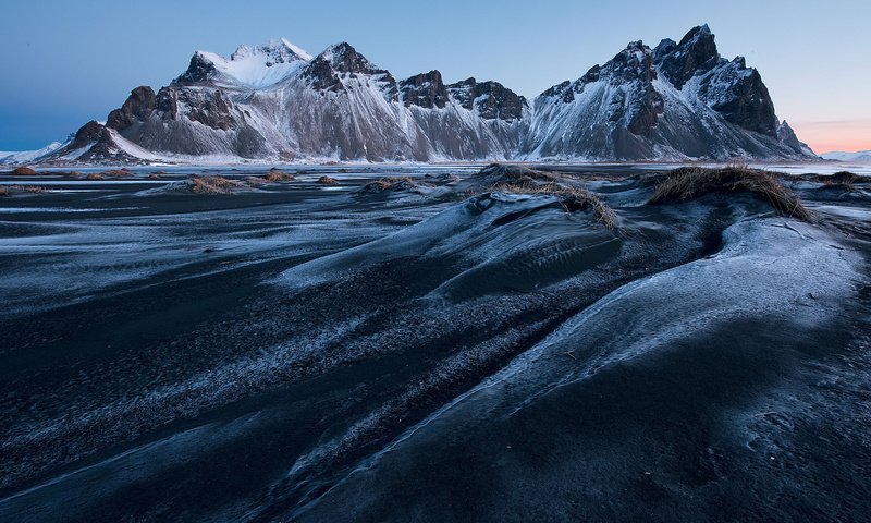 Обои горы, снег, природа, вершины, исландия, вестрахорн, mountains, snow, nature, tops, iceland, westerhorn разрешение 2048x1367 Загрузить