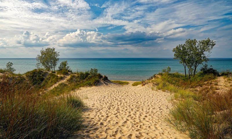 Обои небо, облака, берег, пейзаж, море, песок, пляж, горизонт, the sky, clouds, shore, landscape, sea, sand, beach, horizon разрешение 1920x1200 Загрузить