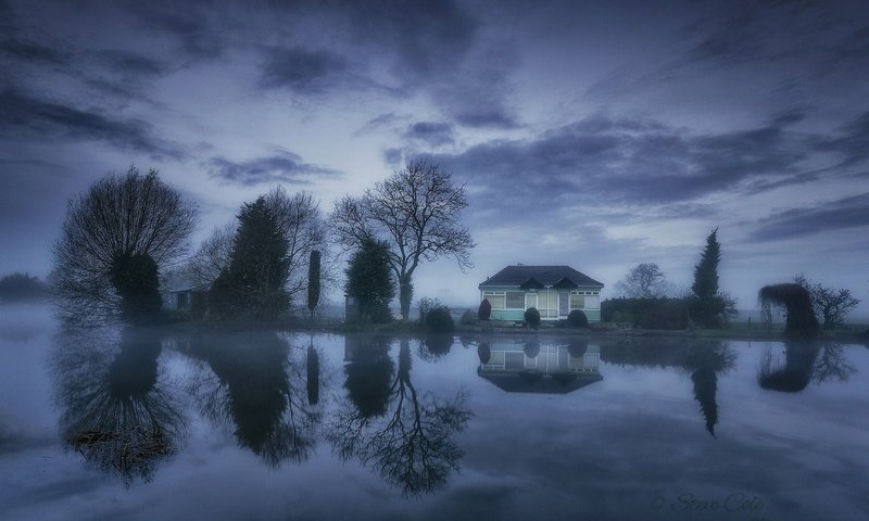 Обои облака, деревья, озеро, отражение, дом, англия, нормантон он сор, clouds, trees, lake, reflection, house, england, normanton he's a cop разрешение 2048x1326 Загрузить