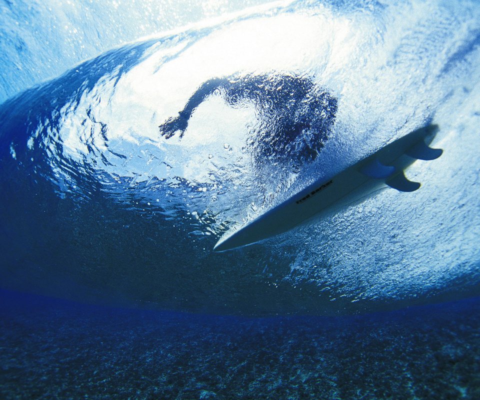 Обои волны, океан, серфинг, екстрим, риск, wave, the ocean, surfing, extreme, risk разрешение 2000x1333 Загрузить