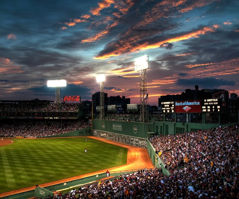 Обои облака, парк, люди, бостон, fenway, beysball, бейсбол, clouds, park, people, boston, baseball разрешение 4033x2825 Загрузить