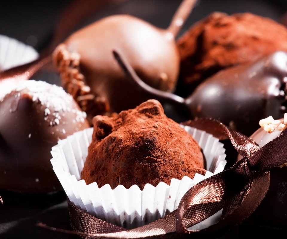 Обои сладости, форма, шоколад, кофеты, sweets, form, chocolate, the candy разрешение 1920x1200 Загрузить