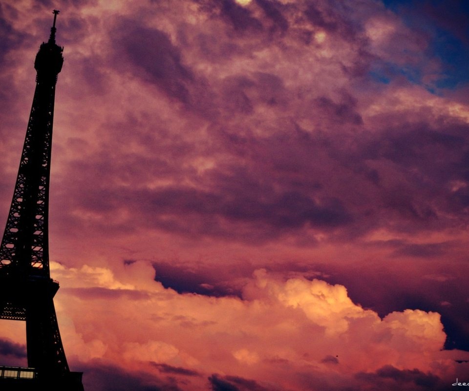 Обои облака, закат, париж, эйфелева башня, красиво, clouds, sunset, paris, eiffel tower, beautiful разрешение 1920x1080 Загрузить