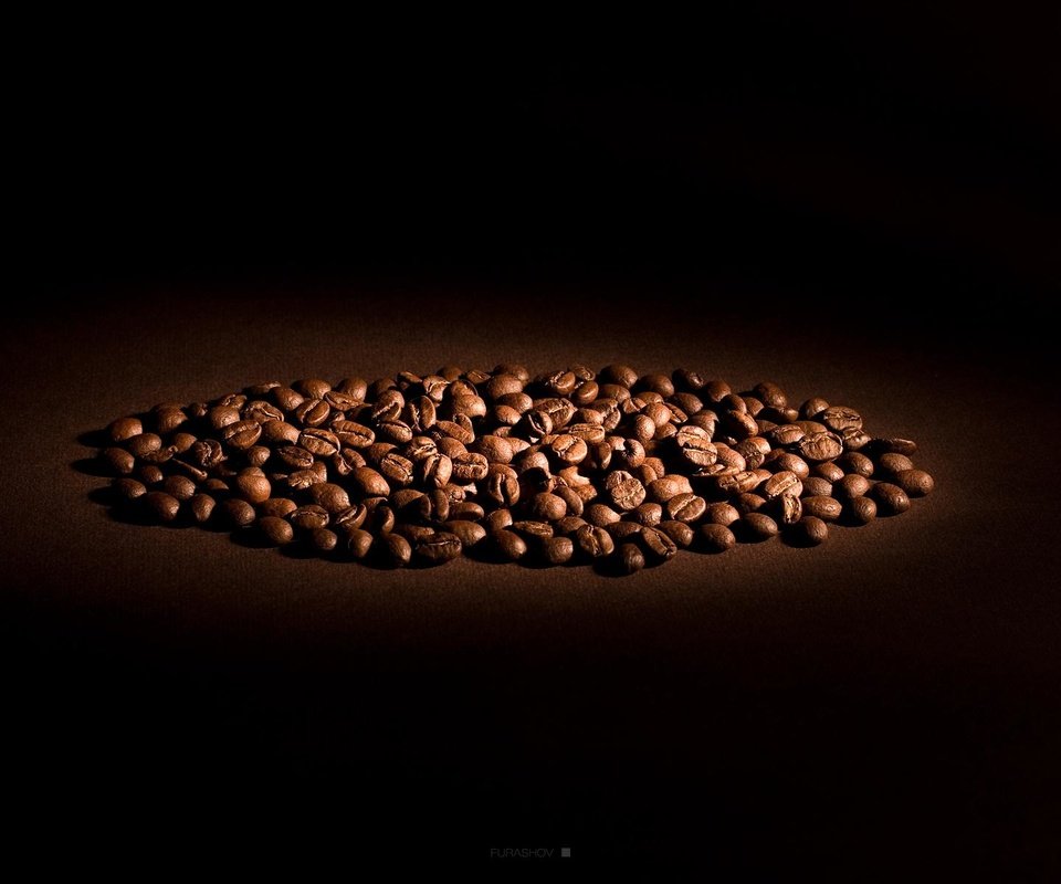 Обои зерна, кофе, черный фон, кофейные зерна, grain, coffee, black background, coffee beans разрешение 1920x1200 Загрузить