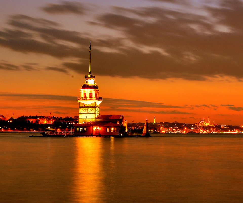 Обои закат, стамбул, девичья башня, maiden's tower, the maiden's tower, bosphorus, sunset, istanbul, maiden tower разрешение 3359x2092 Загрузить