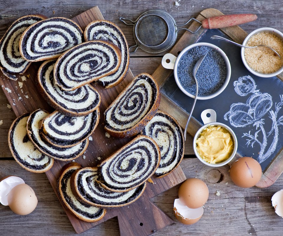 Обои мак, масло, яйца, выпечка, рулет, маковый рулет, сухари, mac, oil, eggs, cakes, roll, poppy seed roll, crackers разрешение 2000x1371 Загрузить