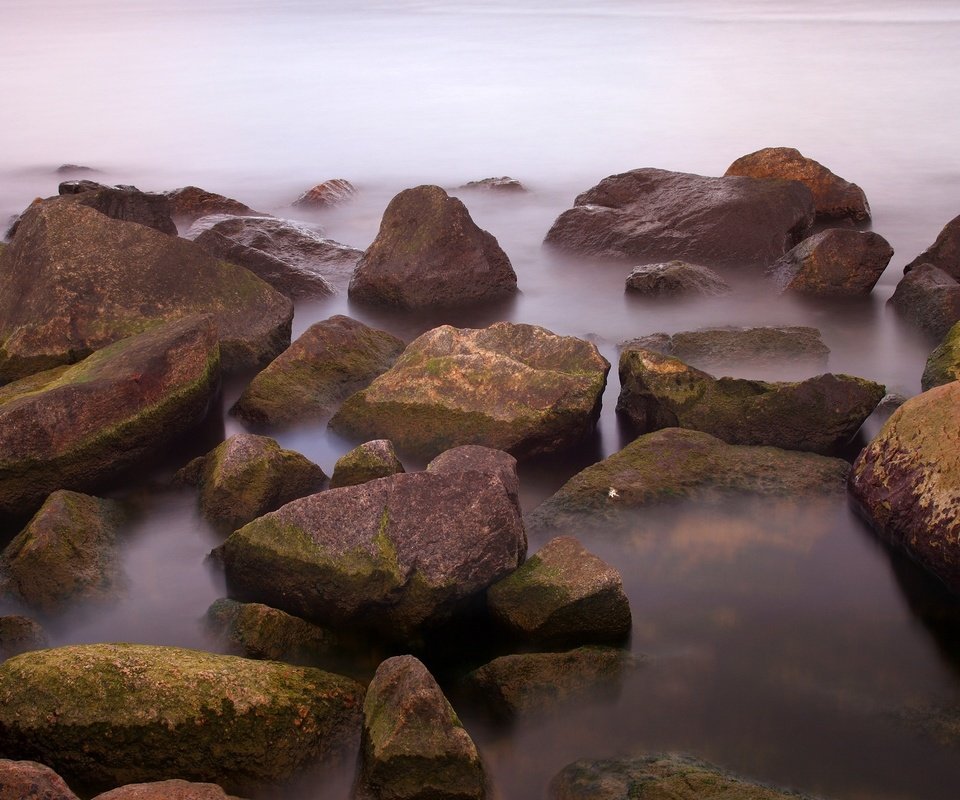 Обои вода, природа, камни, берег, море, океан, water, nature, stones, shore, sea, the ocean разрешение 2560x1600 Загрузить