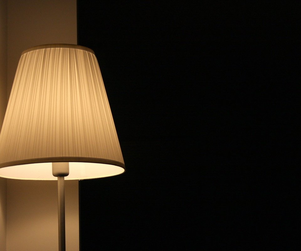 Обои свет, обои, лампа, торшер, light, wallpaper, lamp, floor lamp разрешение 2560x1600 Загрузить