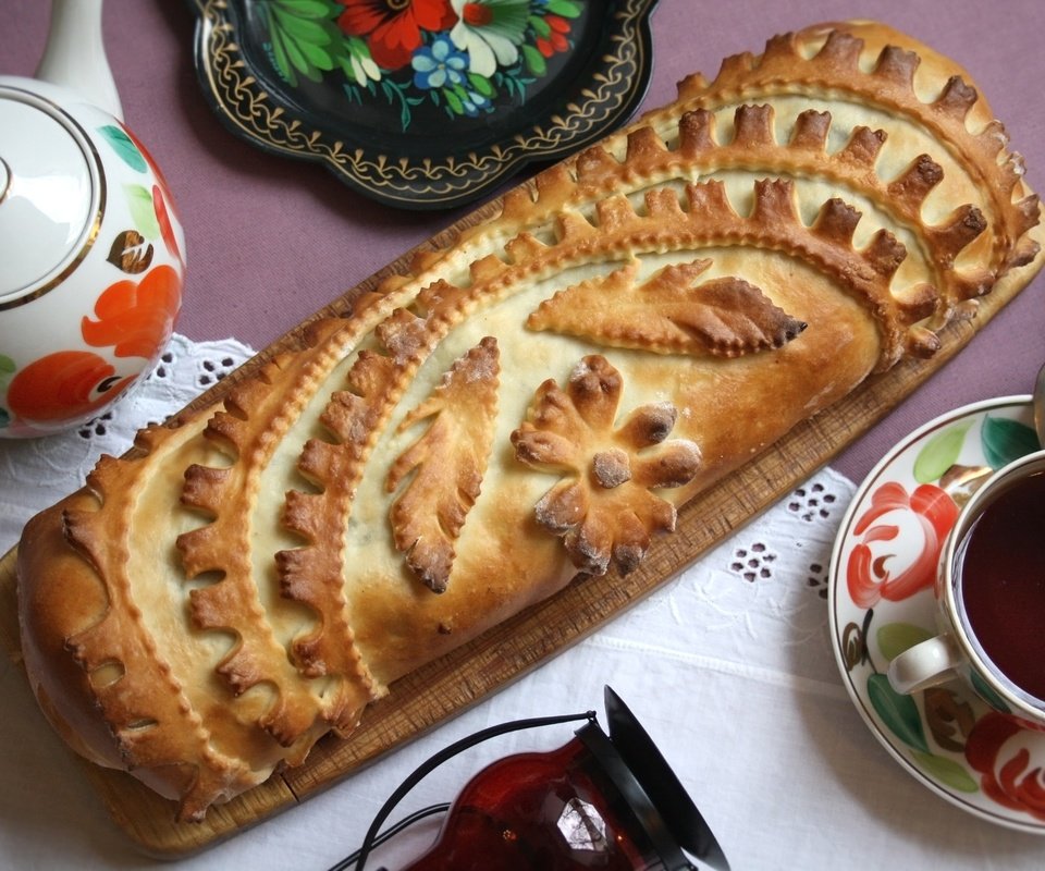 Обои чай, выпечка, пирог, тесто, кулебяка, мясной пирог, tea, cakes, pie, the dough, meat pie разрешение 3000x2000 Загрузить