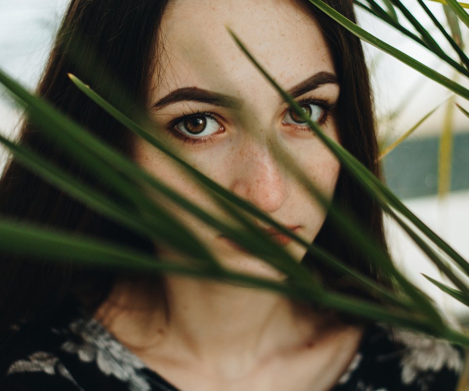 Обои глаза, природа, девушка, портрет, весна, лицо, веснушки, eyes, nature, girl, portrait, spring, face, freckles разрешение 5184x3456 Загрузить