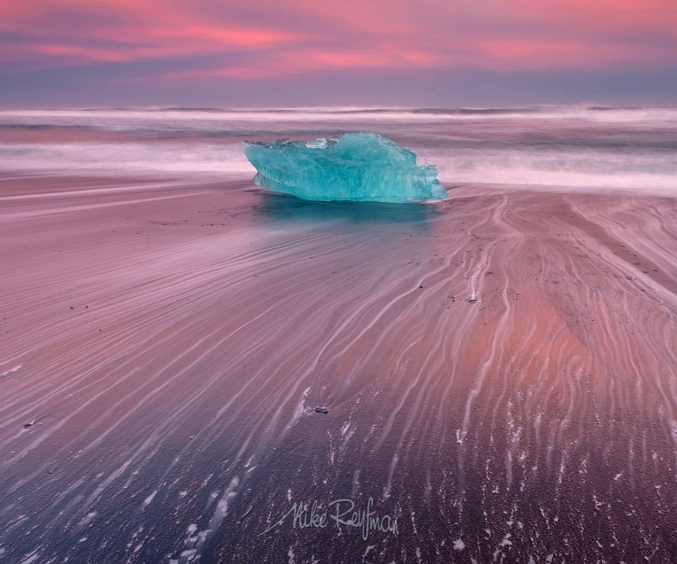 Обои свет, природа, пейзаж, море, пляж, лёд, исландия, light, nature, landscape, sea, beach, ice, iceland разрешение 1920x1200 Загрузить