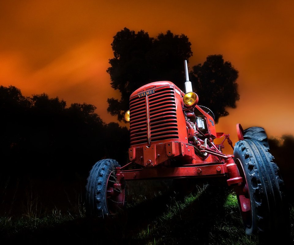 Обои ночь, фон, трактор, night, background, tractor разрешение 2112x1188 Загрузить