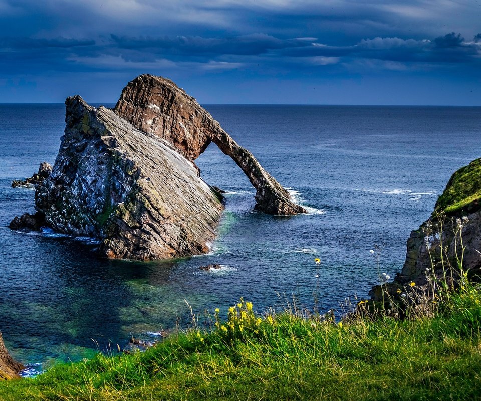 Обои вода, пейзаж, скала, утес, water, landscape, rock разрешение 3000x1767 Загрузить