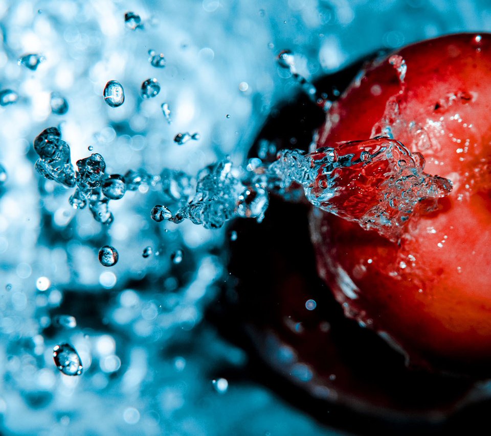 Обои капли, воды, движение, яблоко, drops, water, movement, apple разрешение 1920x1200 Загрузить