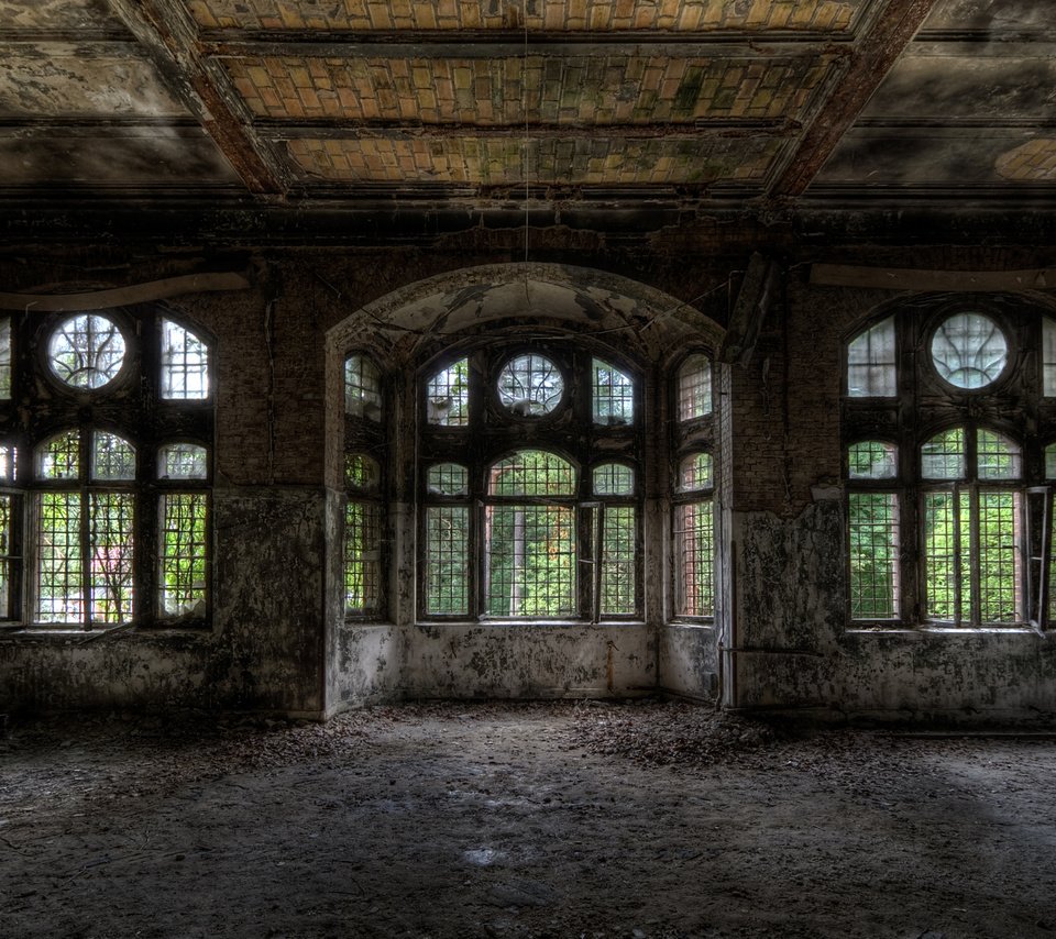 Обои дом, здание, окна, старый, прошлое, заброшенный, house, the building, windows, old, past, abandoned разрешение 2560x1600 Загрузить