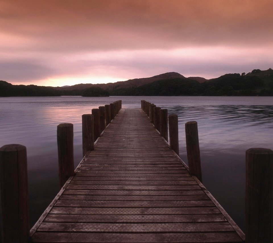 Обои озеро, холмы, закат, причал, lake, hills, sunset, pier разрешение 1920x1200 Загрузить