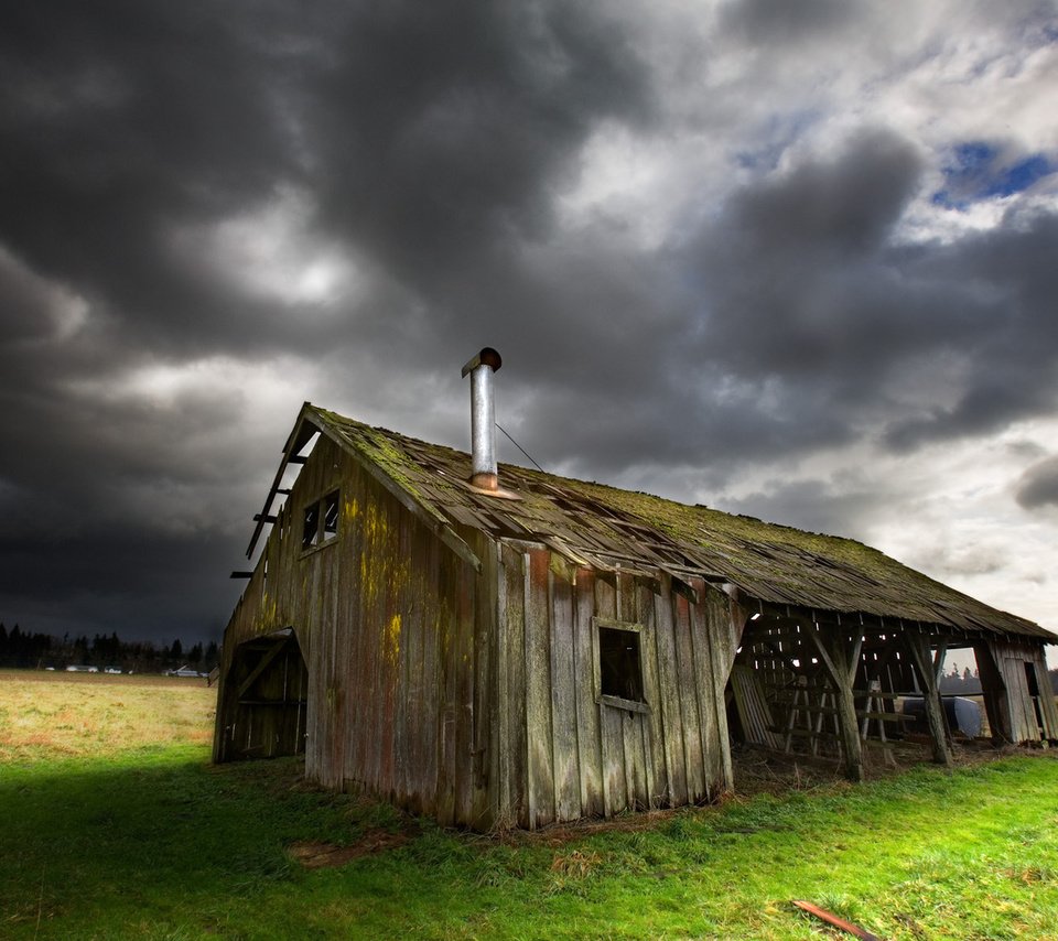 Обои небо, трава, обои, креатив, крыша, старый дом, the sky, grass, wallpaper, creative, roof, old house разрешение 1920x1171 Загрузить