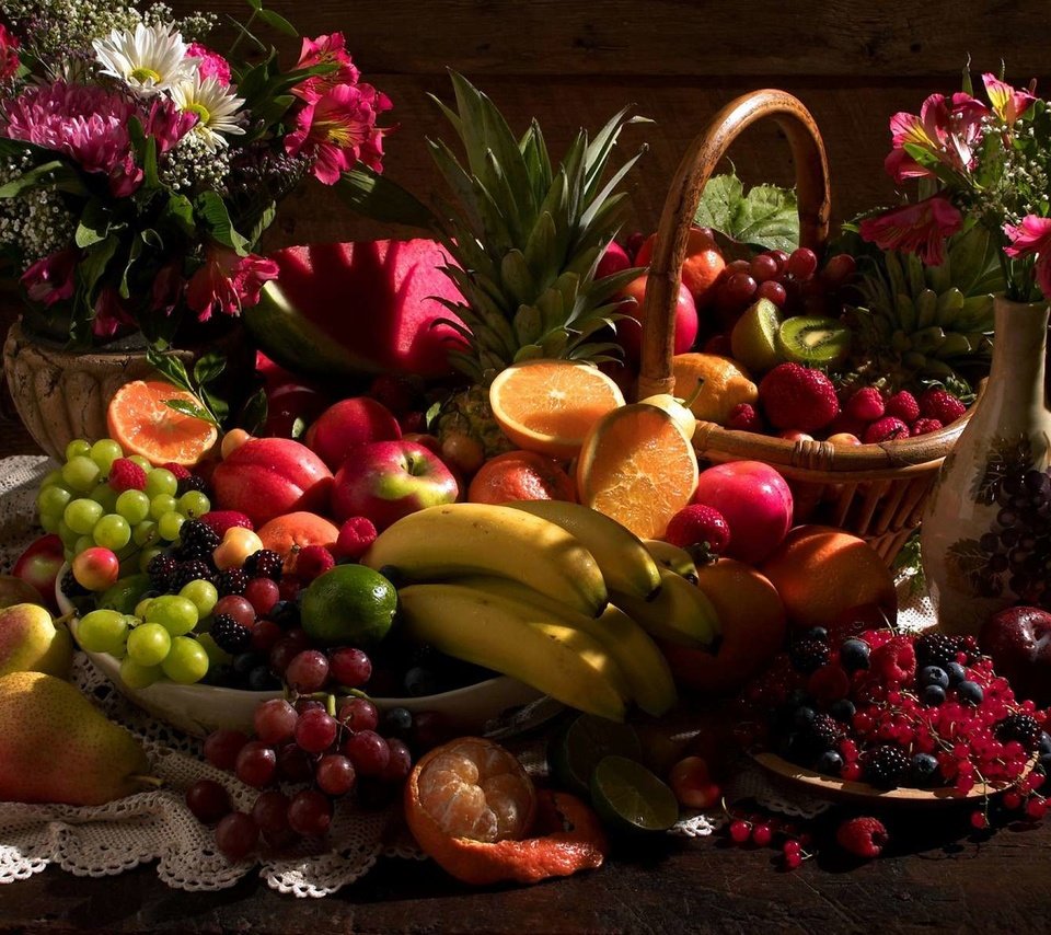 Обои цветы, виноград, фрукты, ягоды, бананы, flowers, grapes, fruit, berries, bananas разрешение 1920x1200 Загрузить