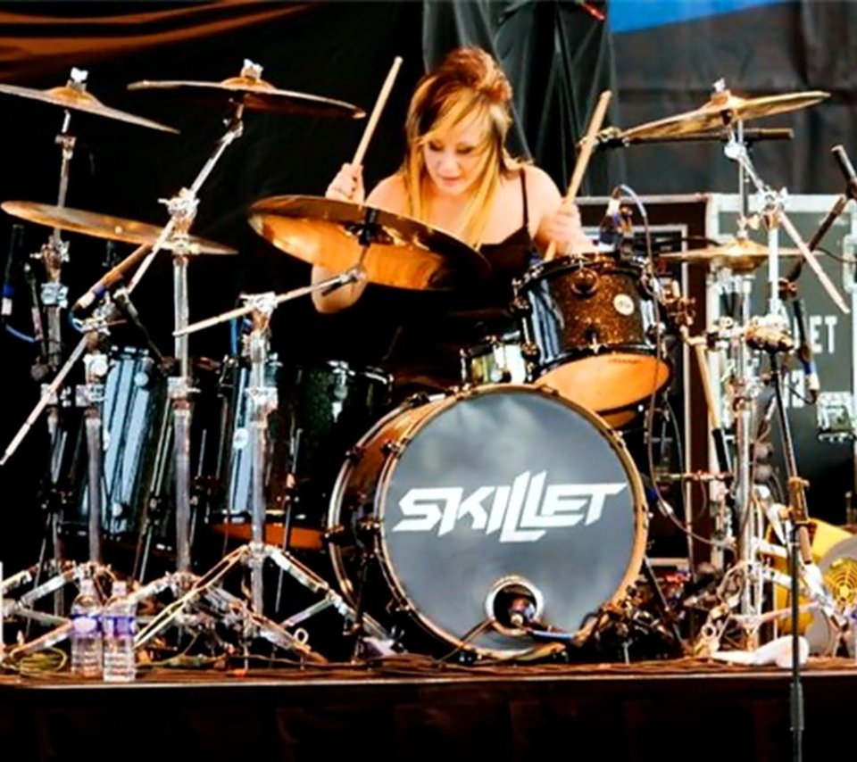 Обои skillet разрешение 2000x1285 Загрузить