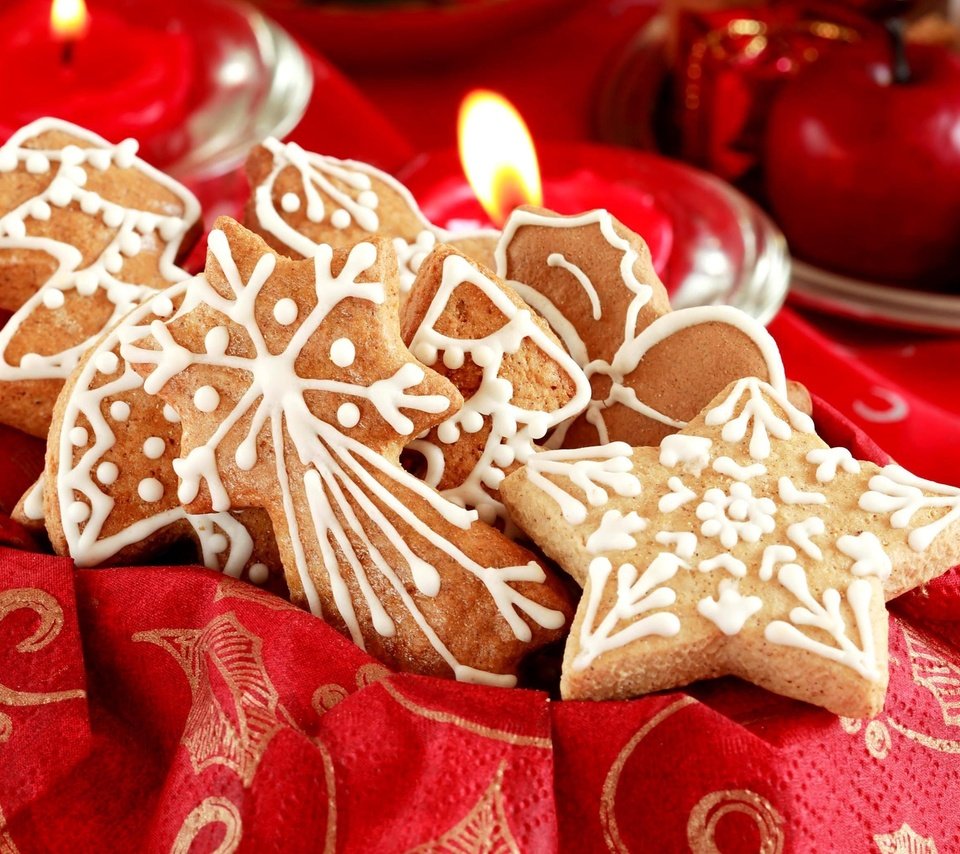 Обои новый год, сладости, праздник, рождество, печенье, новогоднее, пряники, new year, sweets, holiday, christmas, cookies, gingerbread разрешение 2560x1600 Загрузить