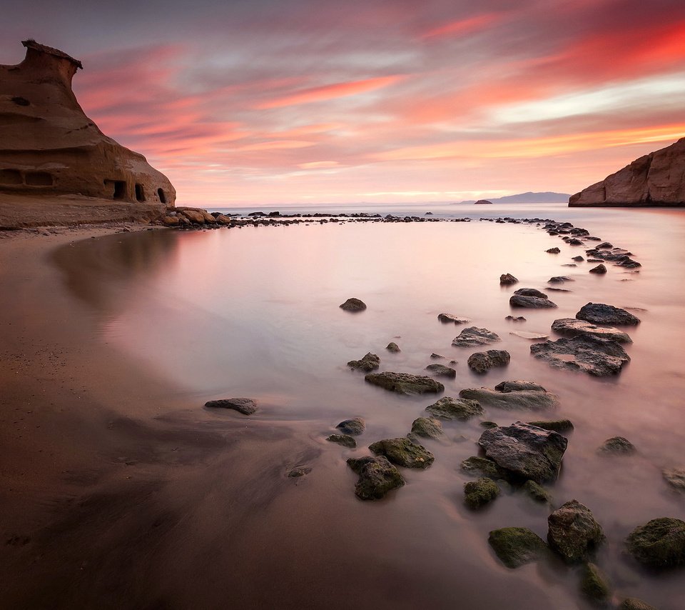 Обои небо, отлив, облака, скалы, природа, камни, море, побережье, бухта, the sky, tide, clouds, rocks, nature, stones, sea, coast, bay разрешение 1920x1200 Загрузить