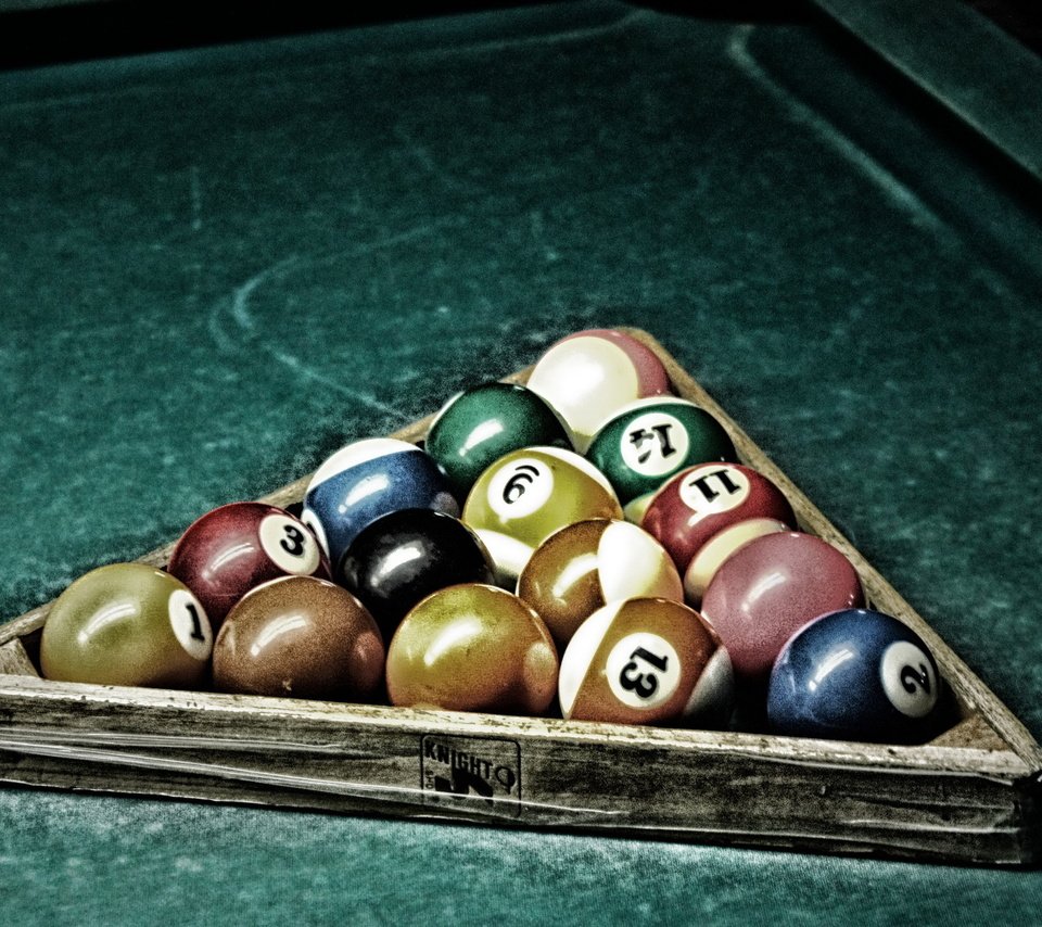 Обои шары, игра, треугольник, бильярд, кий, balls, the game, triangle, billiards, cue разрешение 2560x1600 Загрузить