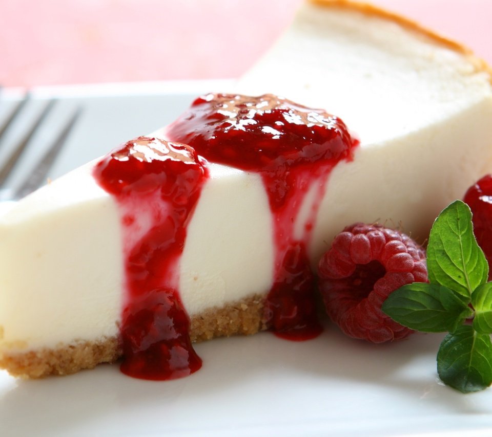 Обои малина, ягоды, торт, пирожное, тортик, чизкейк, кусочек, raspberry, berries, cake, cheesecake, piece разрешение 2560x1600 Загрузить