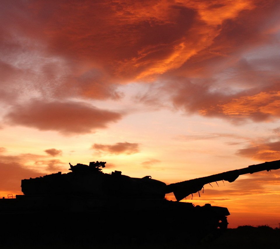 Обои закат, фон, танк, sunset, background, tank разрешение 1920x1200 Загрузить