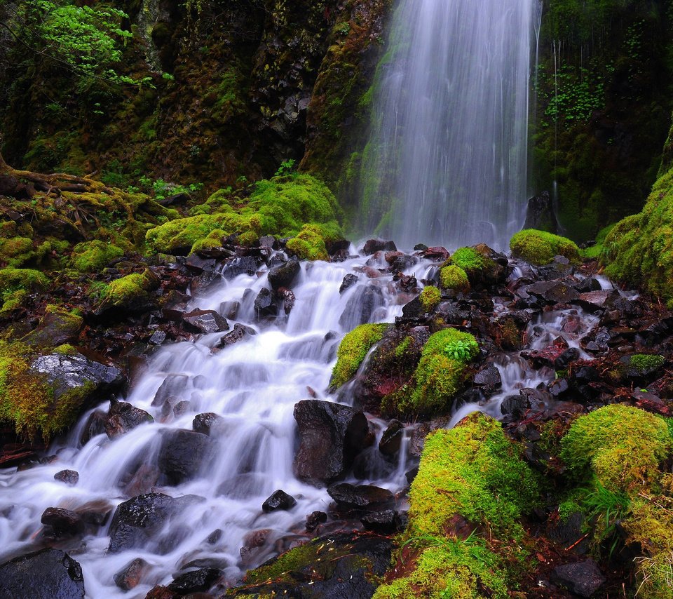 Обои природа, камни, водопад, мох, nature, stones, waterfall, moss разрешение 2048x1360 Загрузить