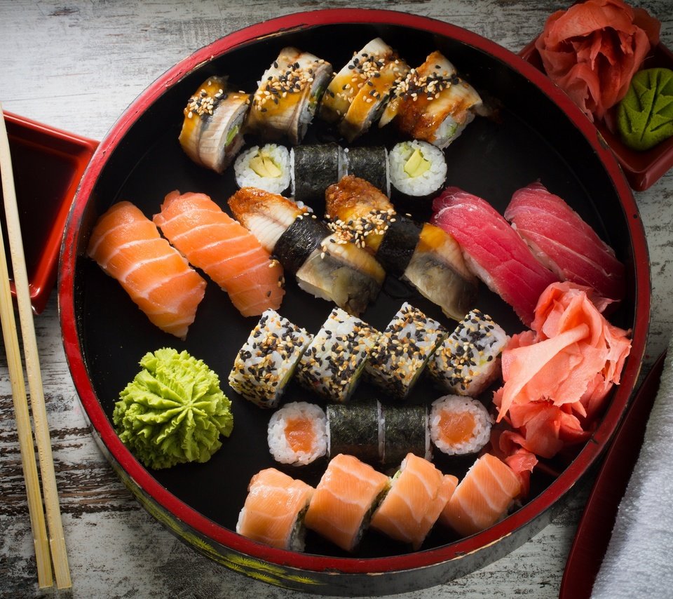 Обои рыба, суши, роллы, oriental food, preparation, fish, sushi, rolls разрешение 2880x1920 Загрузить