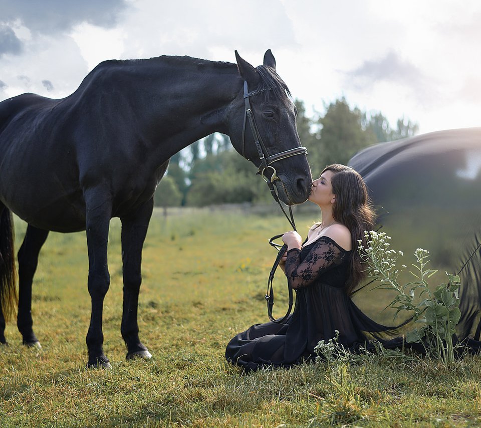 Обои природа, девушка, лето, конь, nature, girl, summer, horse разрешение 2048x1271 Загрузить